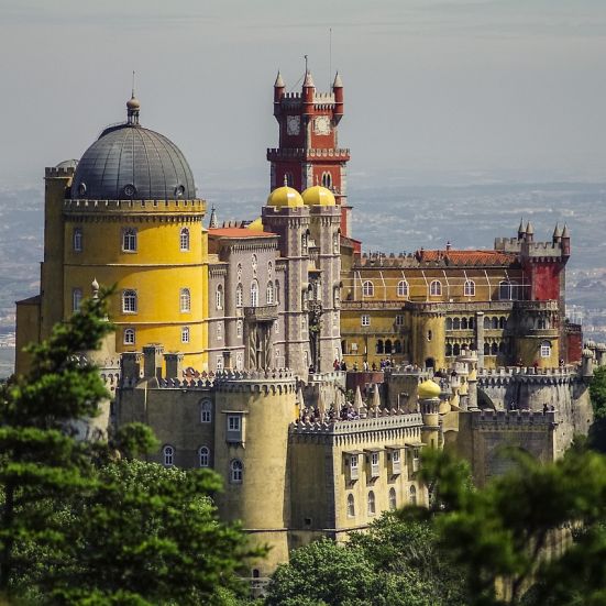 Et slot på en bakketop i Lissabon