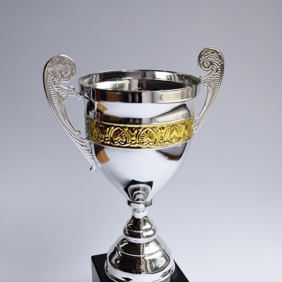 En flot ornamenteret pokal