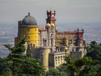 Et slot på en bakketop i Lissabon