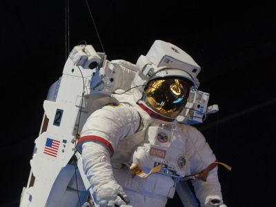 Billede af en astronaut i rummet