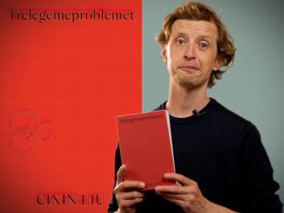 Bibliotekets litteraturformidler Philip holder bogen "Trelegemeproblemet" 