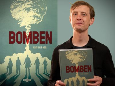 Bibliotekets litteraturformidler Philip holder tegneserien "Bomben"
