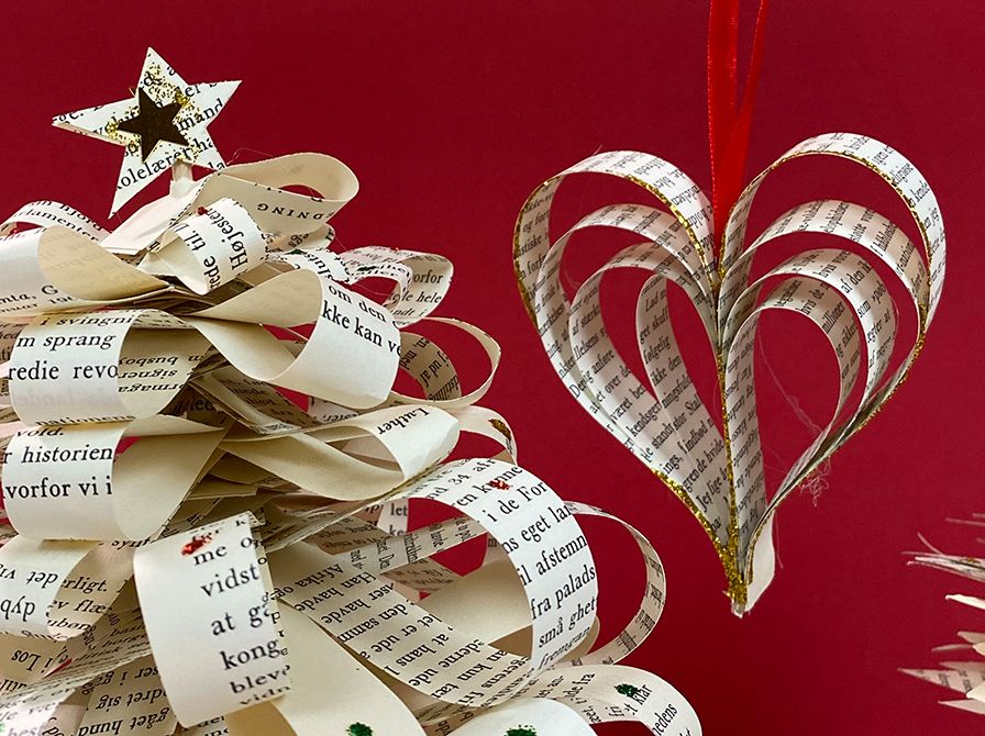 julepynt klippet ud af bøger